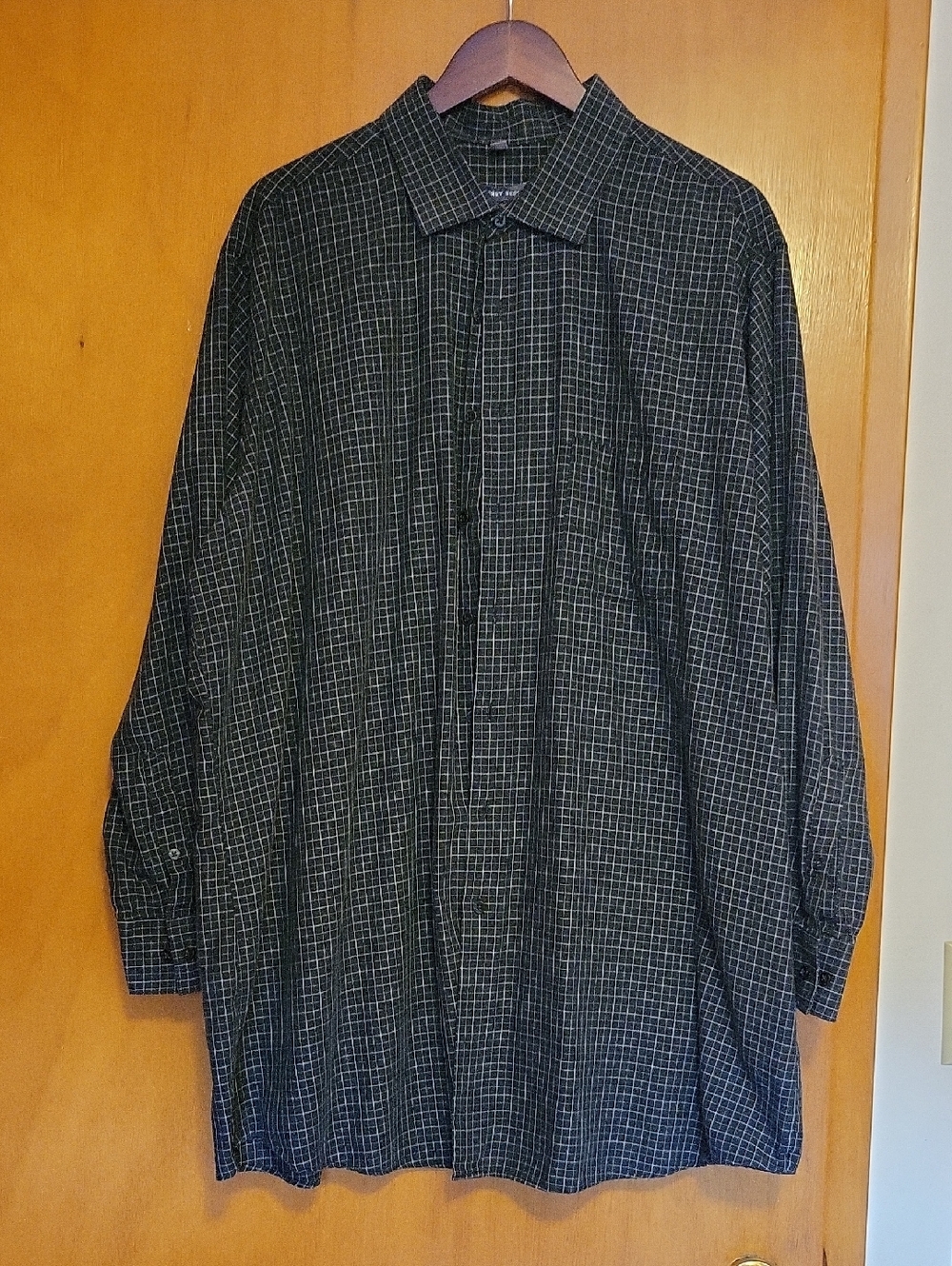 Geoffrey Beene Black Button-Down Shirt with White Grid